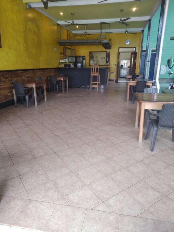 The Lighthouse At Casa Max Hotel Bocas Town Luaran gambar