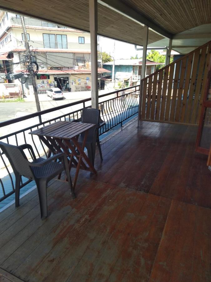 The Lighthouse At Casa Max Hotel Bocas Town Luaran gambar