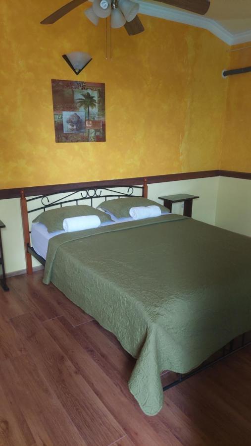 The Lighthouse At Casa Max Hotel Bocas Town Luaran gambar